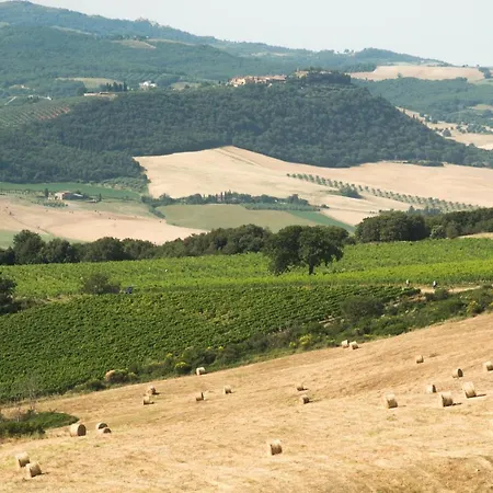 Luce Di Vino Farm stay Montalcino